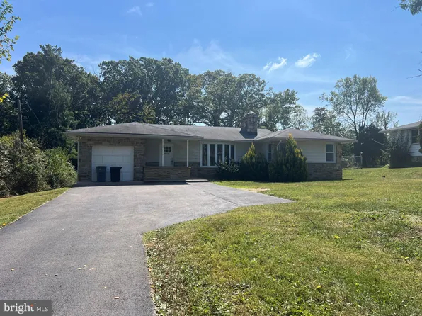 1525 Woodcliff Ave, Baltimore, MD 21228