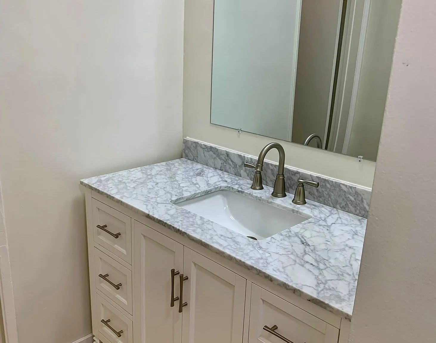 21707 Roscoe Blvd. — Photo 4