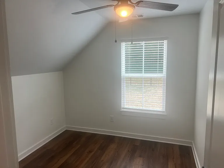 2100 Airport Rd — Photo 12