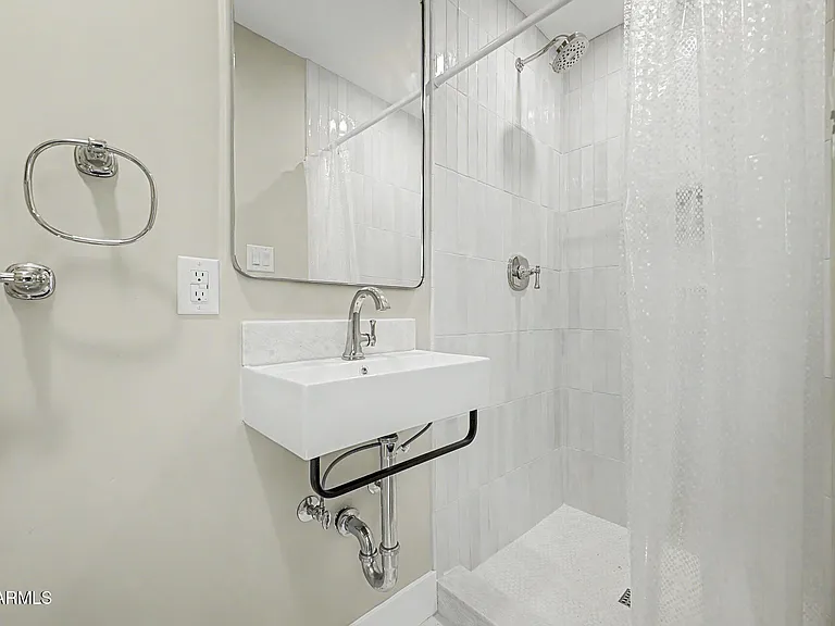 238 W Alice Ave — Photo 18