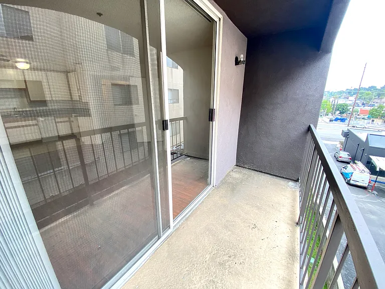 4431 Eagle Rock Blvd — Photo 22