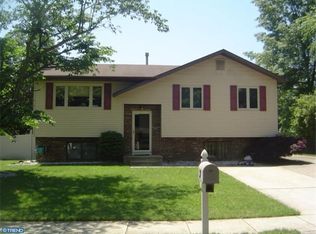 31 Briar Creek Rd, Sicklerville, NJ 08081