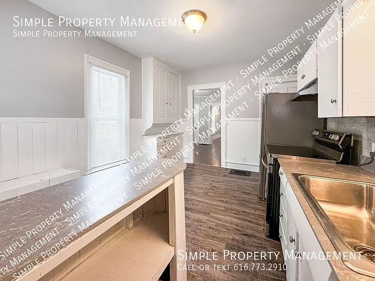 201 Benjamin Ave SE — Photo 7