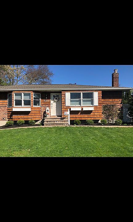 1st image of 11 Sherbrooke Dr