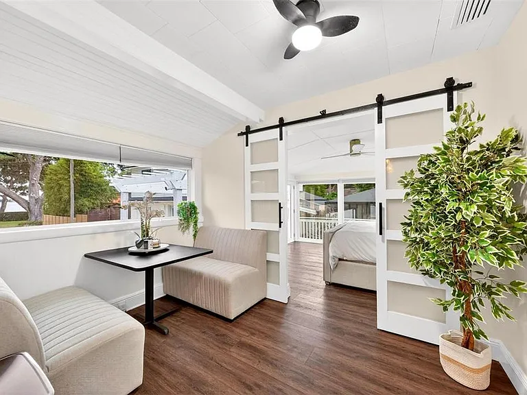 1099 Grove Ave — Photo 42