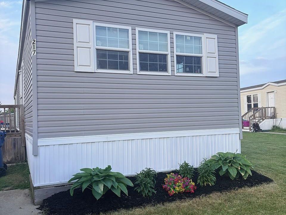 1st image of 360 E Tuttle Rd #217