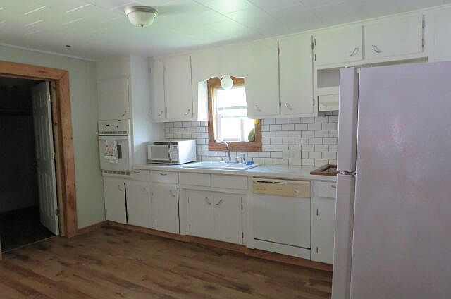 4th image of 731 W North Street