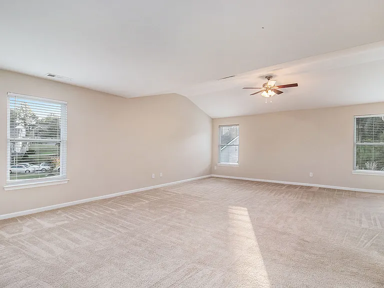 395 Sugarberry Ln — Photo 21