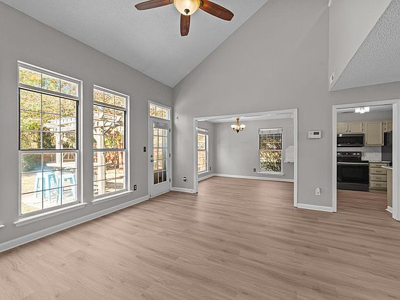 3rd image of 717 Starkland Way