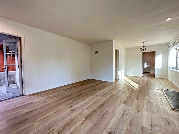 5th image of 1812 Hardison Pl #1