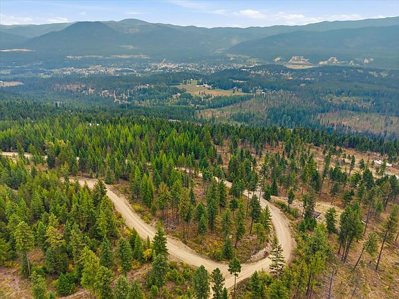 4th image of 10 Panoramic View Dr