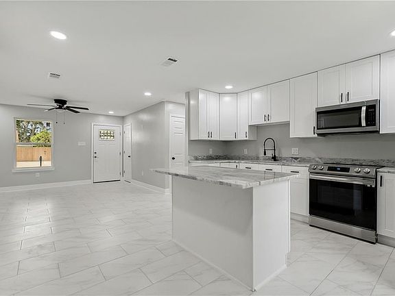 5th image of 2640 Kirkwood Dr