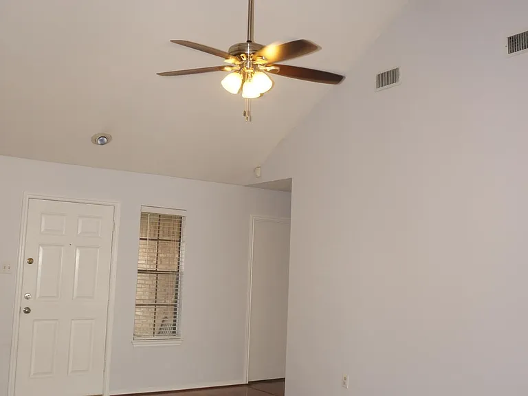 10530 Horseshoe Bend Dr — Photo 12
