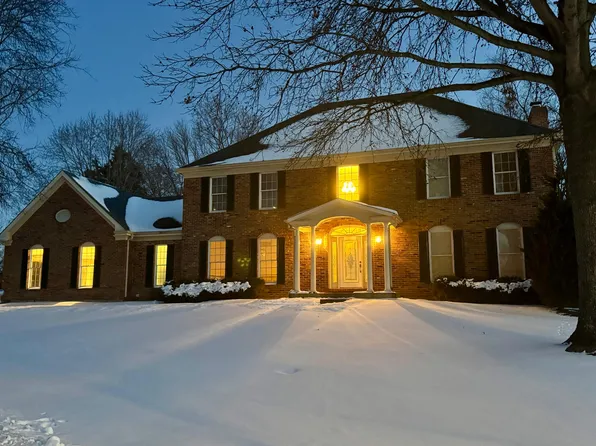 2119 Brook Hill Ct, Chesterfield, MO 63017