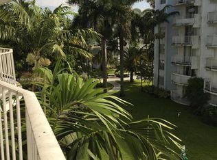 Montecarlo Condo, Miami, FL 33169