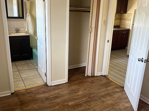 3rd image of 137 S 7th St #3