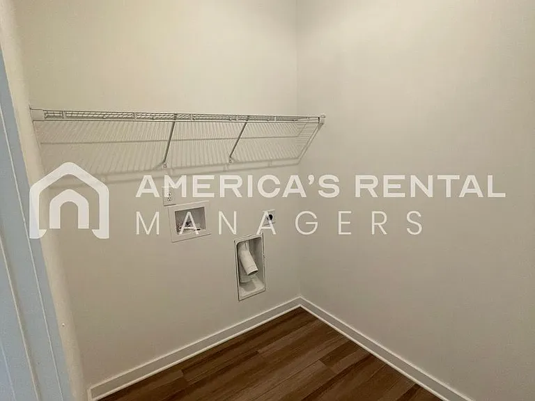 2132 Ellsworth Loop Rd — Photo 12