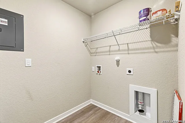7207 Littlefoot Ln — Photo 17