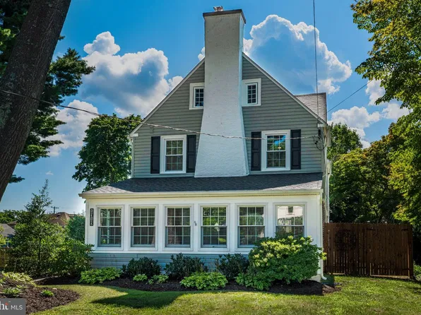 1315 Wheatsheaf Ln, Abington, PA 19001