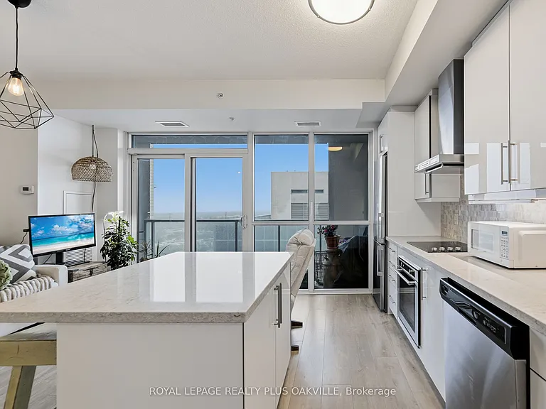 2087 Fairview St #2207 — Photo 8