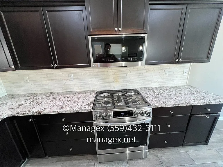 3069 Mount Rainier Ln — Photo 14