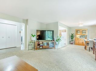 7201 Old Sauk Rd APT B, Madison, WI 53717