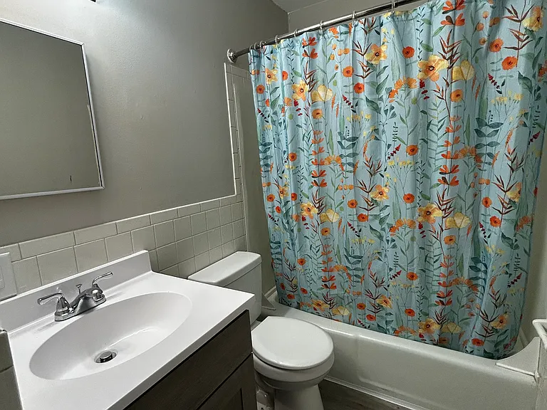 1900 Sheridan Rd #9 — Photo 10