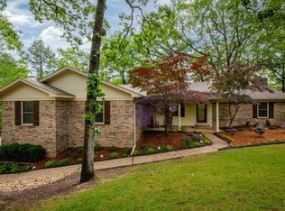 1805 Hillsborough Ln, Little Rock, AR 72212