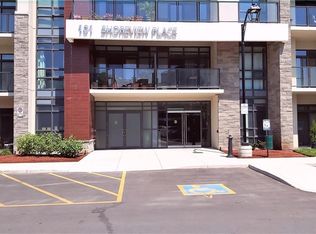 101 Shoreview Pl #225, Hamilton, ON L8E 0K2