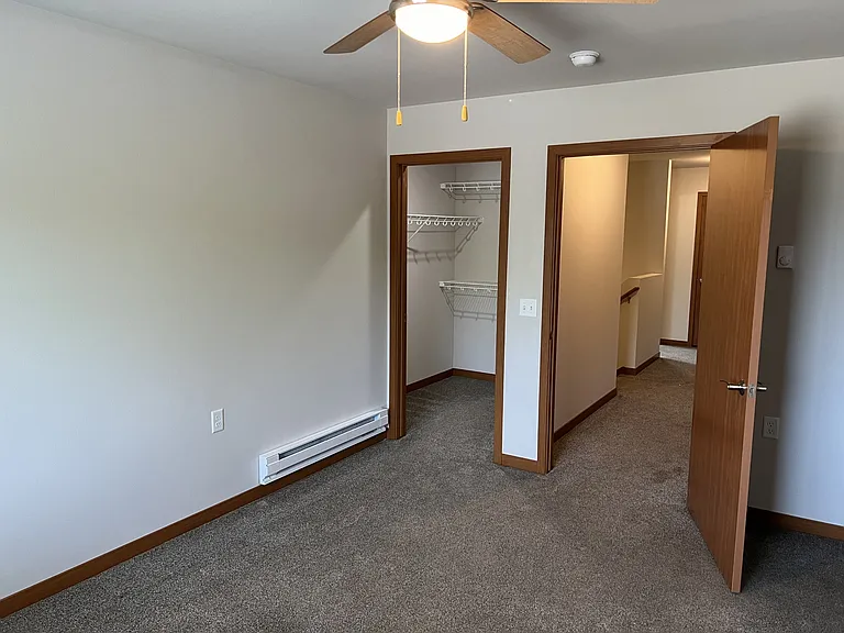 1247 Salem Dr — Photo 6