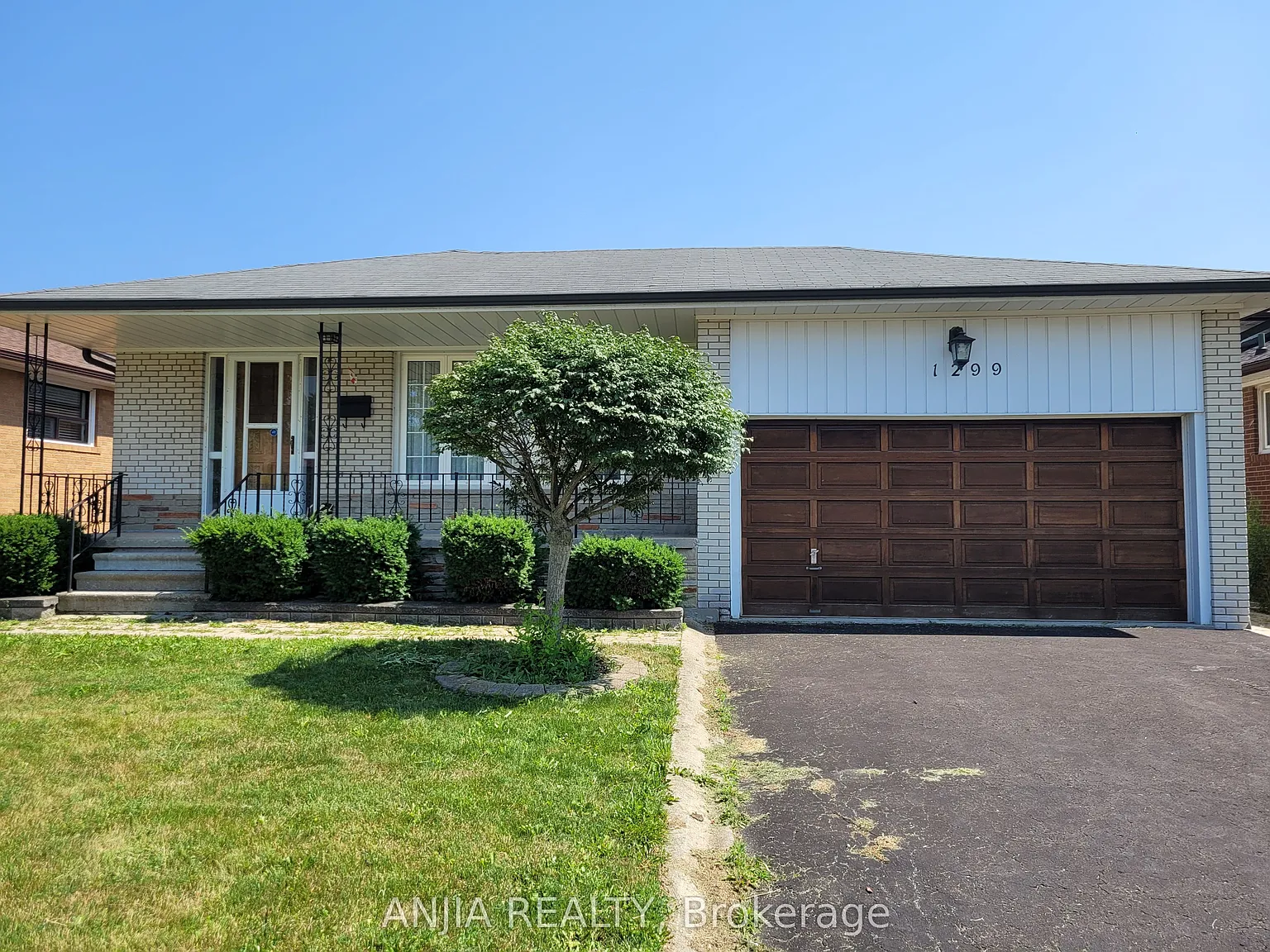 2 bed, $1,800 — Photo 1