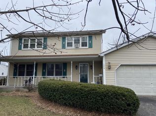 1239 Pine Grove Ave, Gurnee, IL 60031