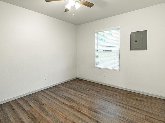 5th image of 4506 Avenue T