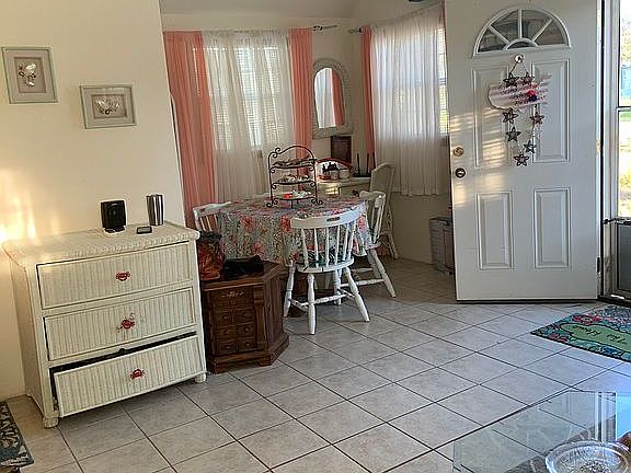 4th image of 143 Lantana Dr