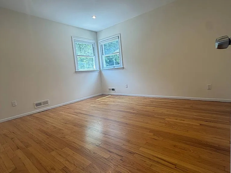 268 Chesterton Ave #1 — Photo 2