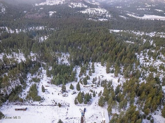 3rd image of 388 Walden Ln