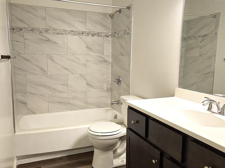 4 Village Rock Ln #4 — Photo 1