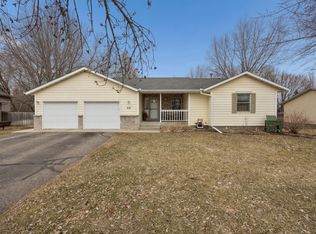 512 Aspen Ct W, Rockville, MN 56369