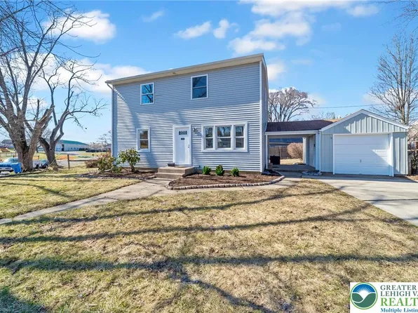 325 E Saucon St, Hellertown, PA 18055