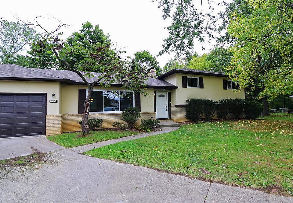 1st image of 1002 Northfield Pl N