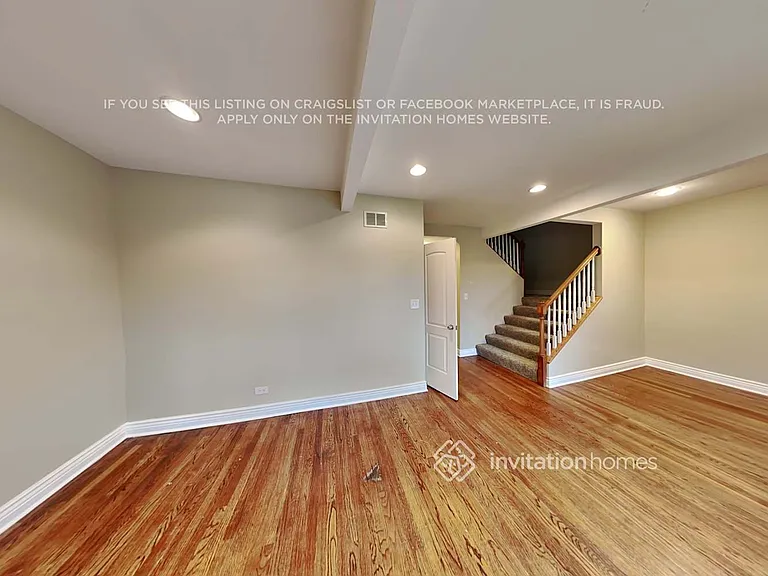 1939 N Sayre Ave — Photo 7