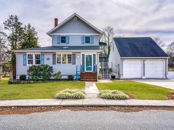 427 Greenwood Rd FLOOR 1