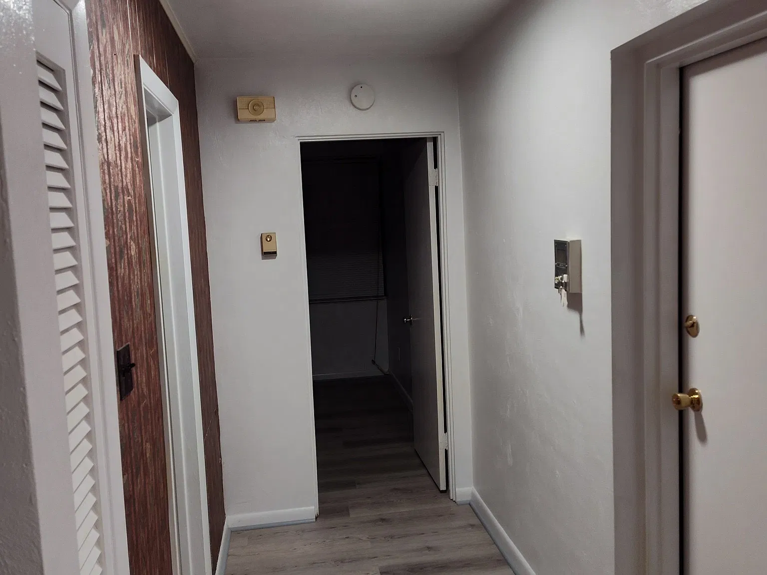 120 Vernon Ave — Photo 4