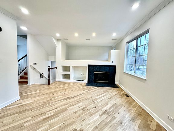 2nd image of 2363 Lundquist Dr