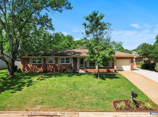 9022 Craigmont Rd SW, Huntsville, AL 35802