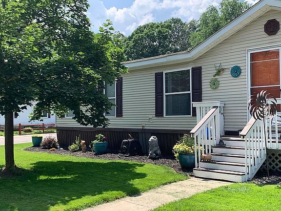 2nd image of 2500 Mann Rd Lot 414