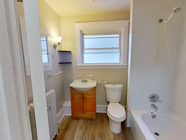 100 Ryckman Ave #2R — Photo 15