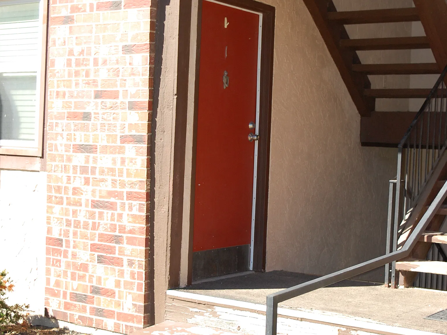 2 bed, 949 sqft, $1,350 — Photo 2
