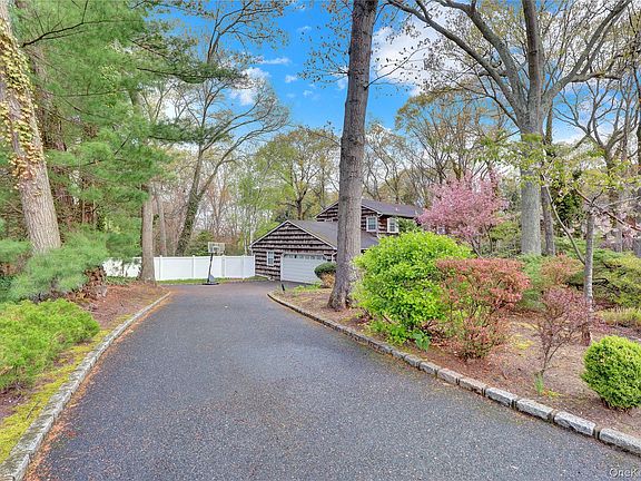 2nd image of 34 Hemingway Drive