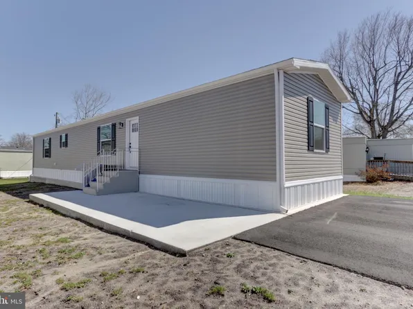 739 Woodside Dr, Mullica Hill, NJ 08062